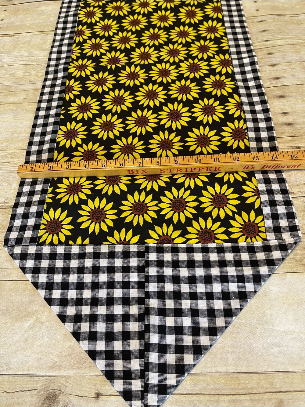 NEW Table Runner Sunflowers & Black Checkered Farmhouse  Decor Cotton Two Sides - Picture 8 of 10